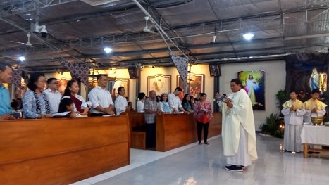 Bersama Tim Katekese dalam penyelenggaraan Baptisan bayi---